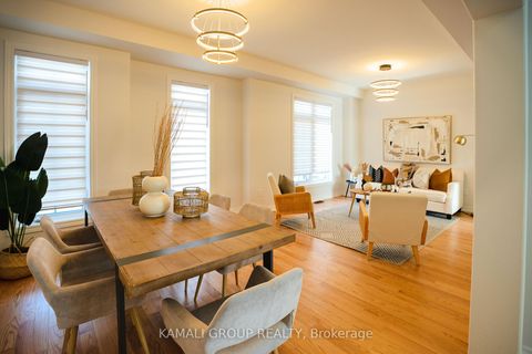 Photo 3 at 51 Ahchie Court, Patterson, Vaughan