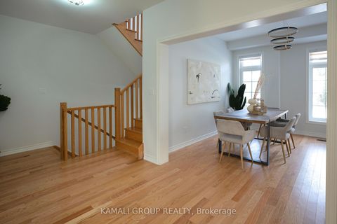 Photo 11 at 51 Ahchie Court, Patterson, Vaughan