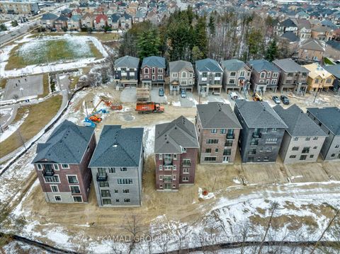Photo 18 at 51 Ahchie Court, Patterson, Vaughan