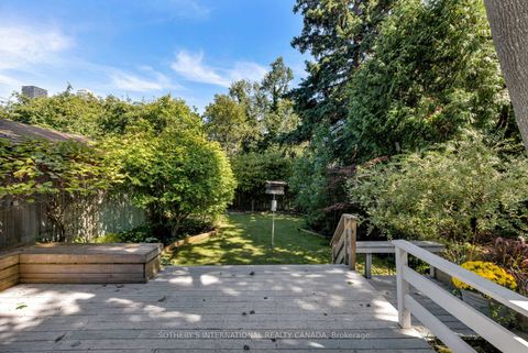 Photo 15 at 61 Eastbourne Avenue, Eglinton, Toronto
