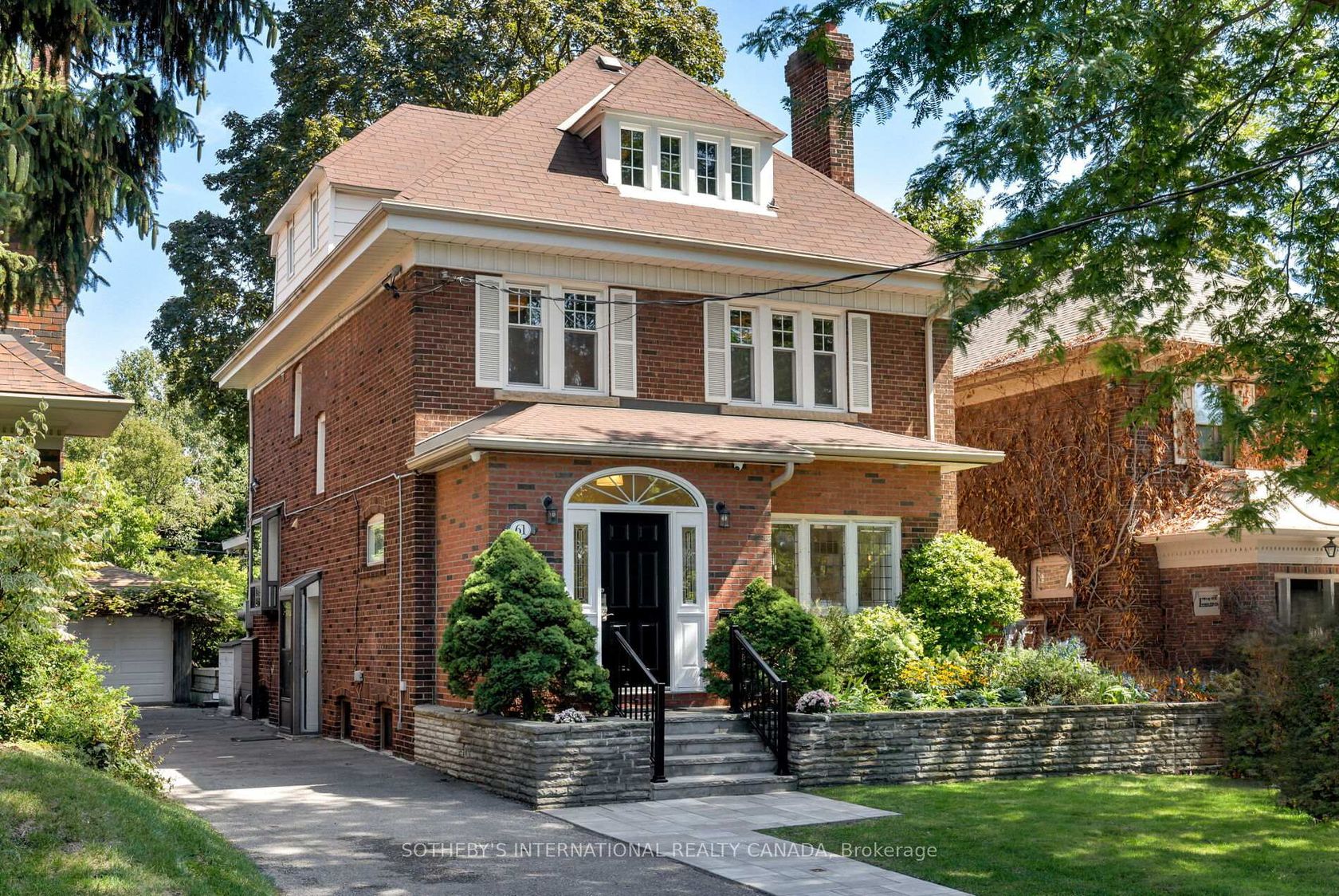 61 Eastbourne Avenue, Eglinton, Toronto 