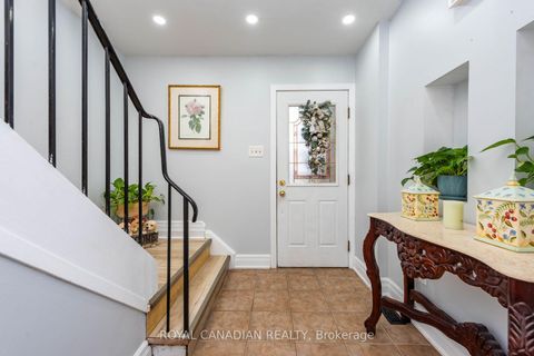 Photo 2 at 116 - 1538 Lancaster Drive, FA Falgarwood, Oakville