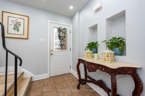 Photo 3 at 116 - 1538 Lancaster Drive, FA Falgarwood, Oakville