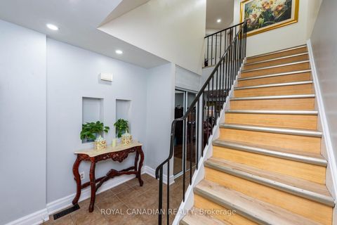 Photo 4 at 116 - 1538 Lancaster Drive, FA Falgarwood, Oakville