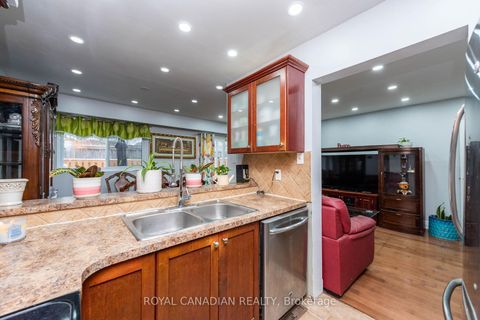 Photo 11 at 116 - 1538 Lancaster Drive, FA Falgarwood, Oakville