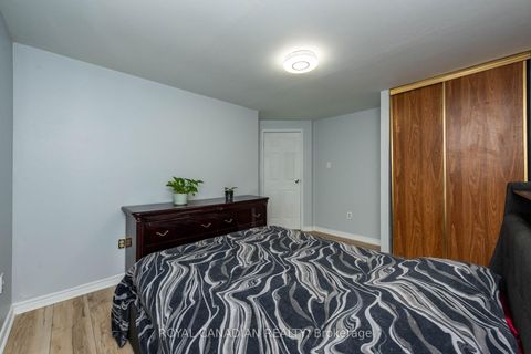 Photo 20 at 116 - 1538 Lancaster Drive, FA Falgarwood, Oakville