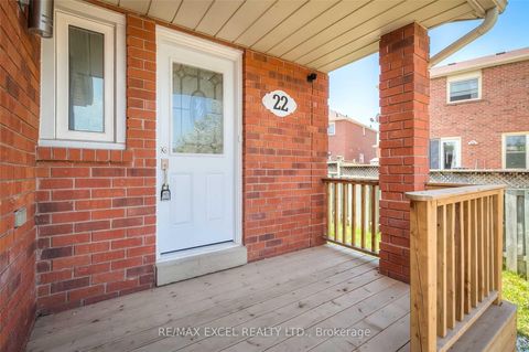 Photo 2 at 22 Weatherup Crescent, West Bayfield, Barrie