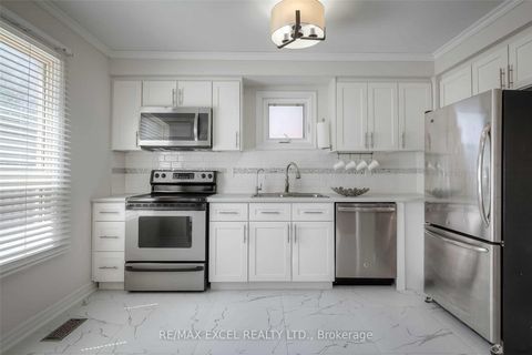 Photo 12 at 22 Weatherup Crescent, West Bayfield, Barrie