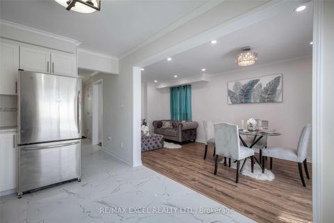 Photo 13 at 22 Weatherup Crescent, West Bayfield, Barrie