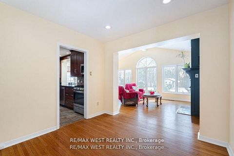 Photo 4 at 105 Shirley Avenue, Sunnidale, Barrie