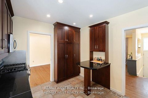 Photo 9 at 105 Shirley Avenue, Sunnidale, Barrie