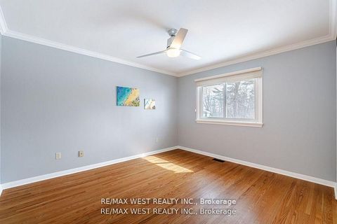 Photo 12 at 105 Shirley Avenue, Sunnidale, Barrie