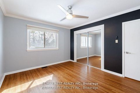 Photo 13 at 105 Shirley Avenue, Sunnidale, Barrie