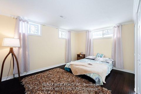 Photo 28 at 105 Shirley Avenue, Sunnidale, Barrie