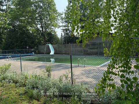 Photo 36 at 105 Shirley Avenue, Sunnidale, Barrie