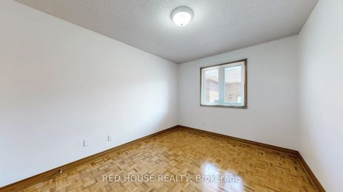Photo 17 at 1 Dante Court, East Woodbridge, Vaughan