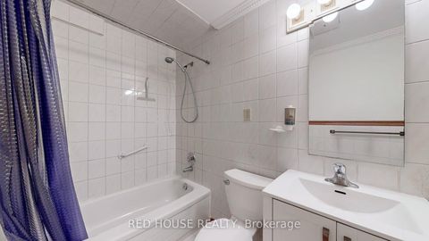 Photo 31 at 1 Dante Court, East Woodbridge, Vaughan