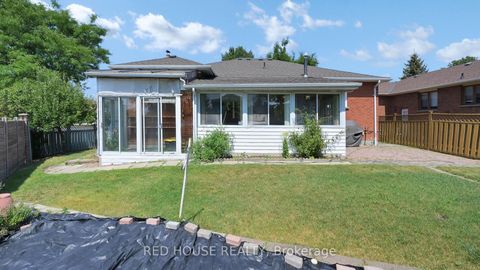 Photo 34 at 1 Dante Court, East Woodbridge, Vaughan