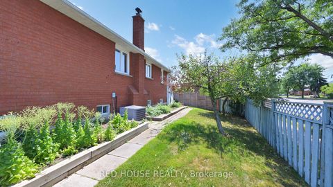 Photo 35 at 1 Dante Court, East Woodbridge, Vaughan
