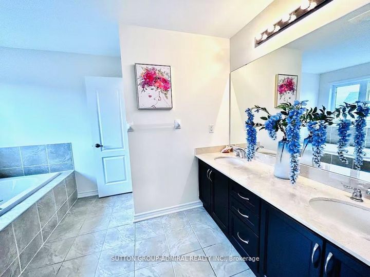 Photo 28 at 81 Livante Court, Victoria Square, Markham