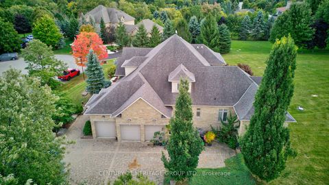 Photo 2 at 12 Prince Adam Court, Rural King, King