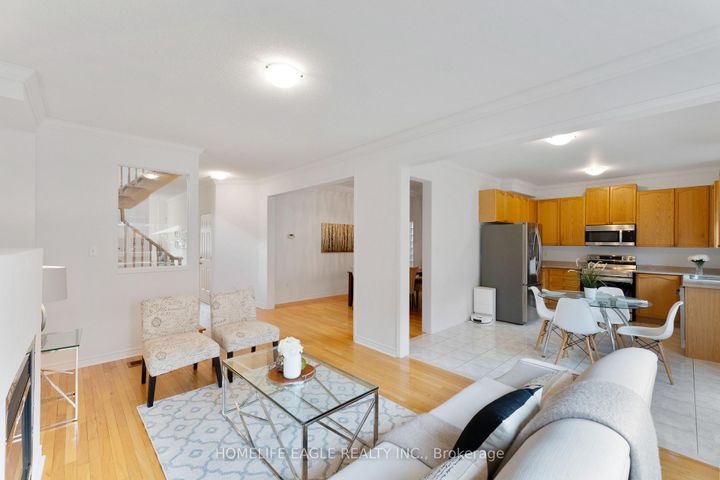 Photo 11 at 90 Barnwood Drive, Oak Ridges Lake Wilcox, Richmond Hill