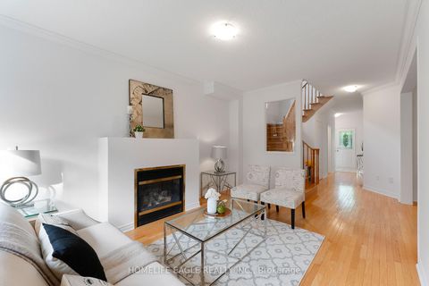 Photo 10 at 90 Barnwood Drive, Oak Ridges Lake Wilcox, Richmond Hill