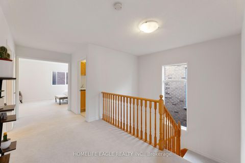 Photo 16 at 90 Barnwood Drive, Oak Ridges Lake Wilcox, Richmond Hill