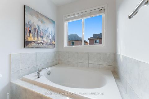 Photo 29 at 90 Barnwood Drive, Oak Ridges Lake Wilcox, Richmond Hill