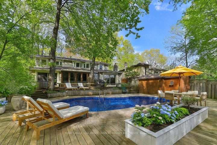 Photo 2 at 1174 Whiteoaks Avenue, Lorne Park, Mississauga