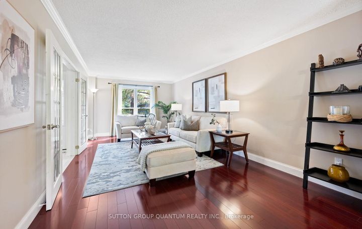 Photo 8 at 4008 Powderhorn Court, Erin Mills, Mississauga