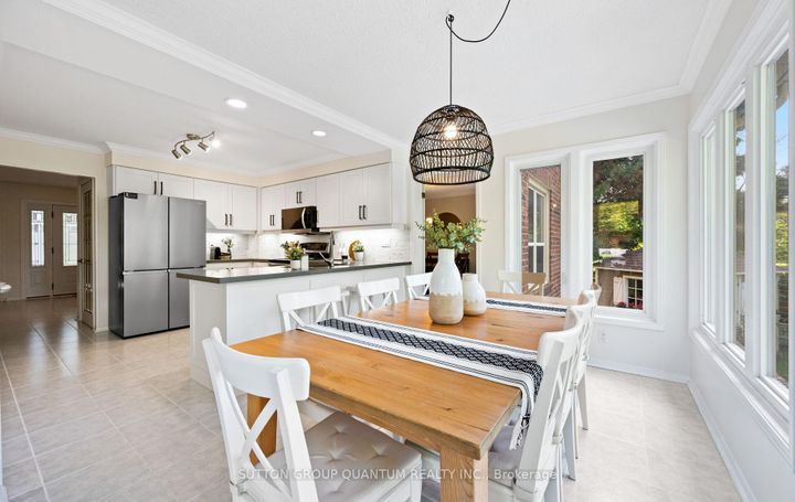 Photo 17 at 4008 Powderhorn Court, Erin Mills, Mississauga