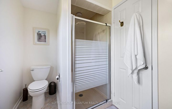 Photo 26 at 4008 Powderhorn Court, Erin Mills, Mississauga