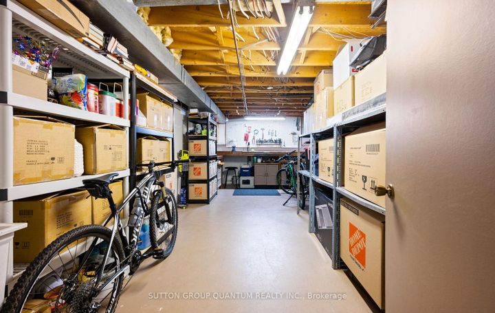 Photo 40 at 4008 Powderhorn Court, Erin Mills, Mississauga