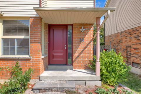 Photo 1 at 16 Reed Drive, Central, Ajax