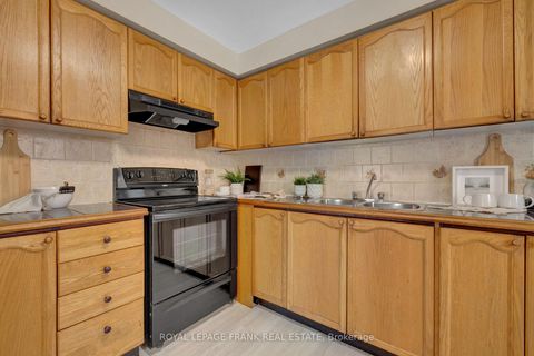 Photo 13 at 16 Reed Drive, Central, Ajax