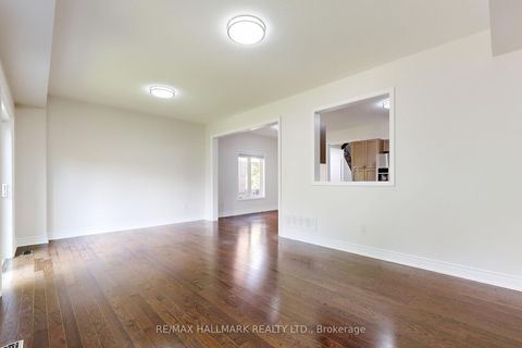 Photo 14 at 138 Olde Bayview Avenue, Oak Ridges Lake Wilcox, Richmond Hill