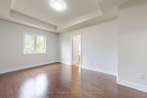 Photo 19 at 138 Olde Bayview Avenue, Oak Ridges Lake Wilcox, Richmond Hill