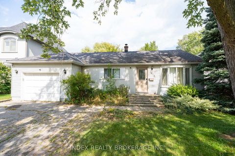 Photo 5 at 1073 Kent Avenue E, CP College Park, Oakville