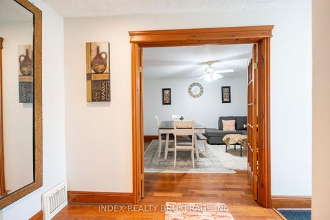 Photo 9 at 1073 Kent Avenue E, CP College Park, Oakville