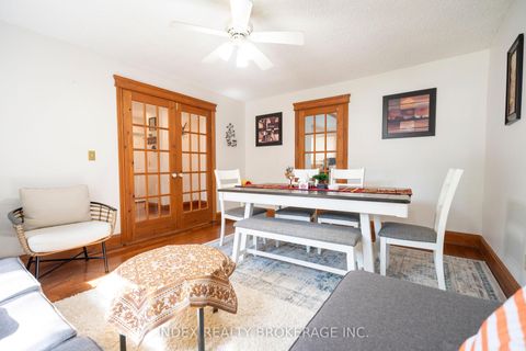 Photo 13 at 1073 Kent Avenue E, CP College Park, Oakville