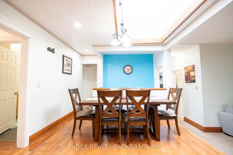 Photo 21 at 1073 Kent Avenue E, CP College Park, Oakville