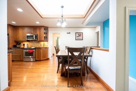 Photo 22 at 1073 Kent Avenue E, CP College Park, Oakville