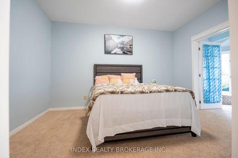 Photo 30 at 1073 Kent Avenue E, CP College Park, Oakville