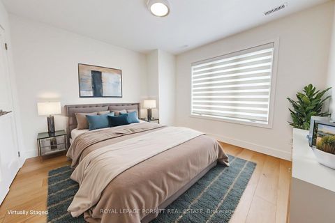 Photo 6 at 94 Edgecroft Road, Queensway, Toronto
