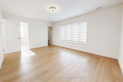 Photo 32 at 94 Edgecroft Road, Queensway, Toronto