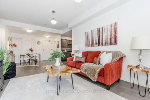 Photo 12 at 418 - 420 William Graham Drive, Rural Aurora, Aurora