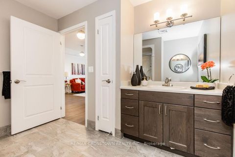 Photo 16 at 418 - 420 William Graham Drive, Rural Aurora, Aurora