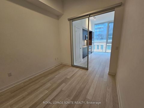 Photo 5 at 504 - 357 King Street W, Waterfront Communities C1, Toronto