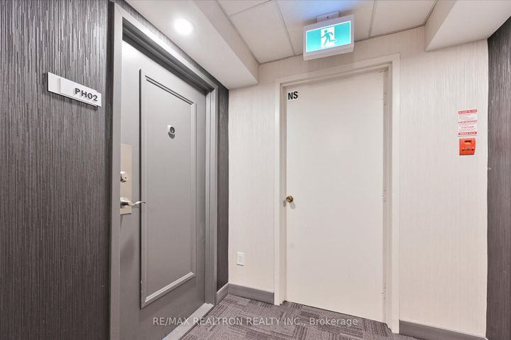 Photo 5 at PH02 - 45 Huntingdale Boulevard, L'Amoreaux, Toronto